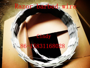 Bto-22 Bto-65 Concertina Razor Barbed Wire 450-600mm Coil